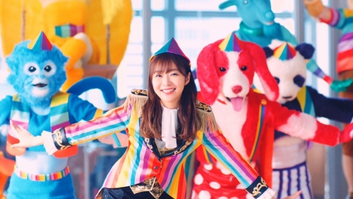 サーカス団長になった指原莉乃さんが愉快な仲間たちと軽快なダンスで魅せるスターティアラボのデジタルマーケsaas Cloud Circus 初のtvcm スターティアホールディングス株式会社のプレスリリース