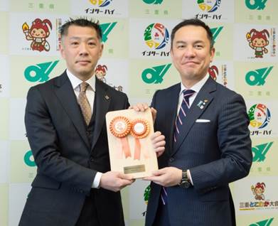 株式会社花やの六さん 代表取締役社長 奥田誠様（左）