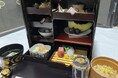 京都の老舗仕出し料理店「瓢樹」では、懐かしい名称「通い味箱膳」を復活させました。