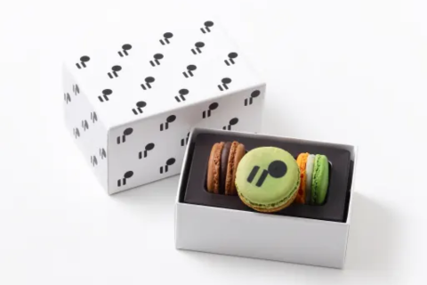 マカロン3個詰合わせ（5周年記念家紋ロゴパッケージ）