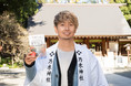 湘南乃風 SHOCK EYE(ショックアイ)が乃木神社を大掃除！　新刊大ヒット成功祈願で巨大絵馬を奉納