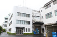 導入事例:工場DXの基盤としてWi-Fi環境を強化。移動中も通信が途切れず、取引先との円滑な電話対応が可能に。