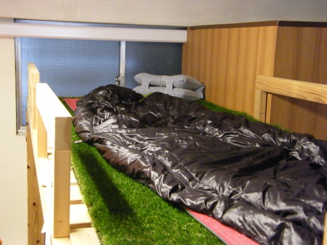 ベッドにも芝を使用