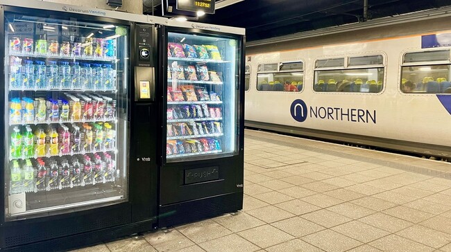 デコラム社がイギリスの駅で展開する自販機