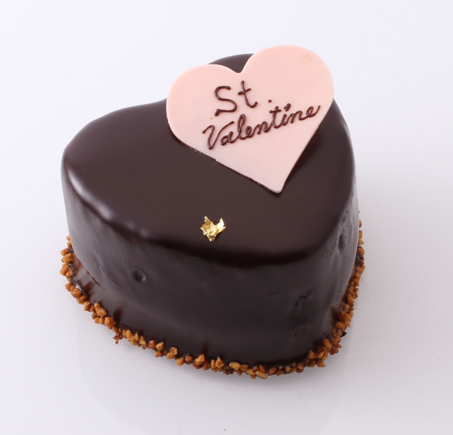 アンテノール バレンタインだけの4日間限定ケーキ ルビーチョコレートを使ったハート型ケーキを発売します