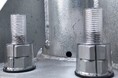 累計8.1万個販売、NETIS登録技術で公共工事の防錆対策を支援するボルトナット防錆キャップ「まもるくん」―共和ゴム株式会社