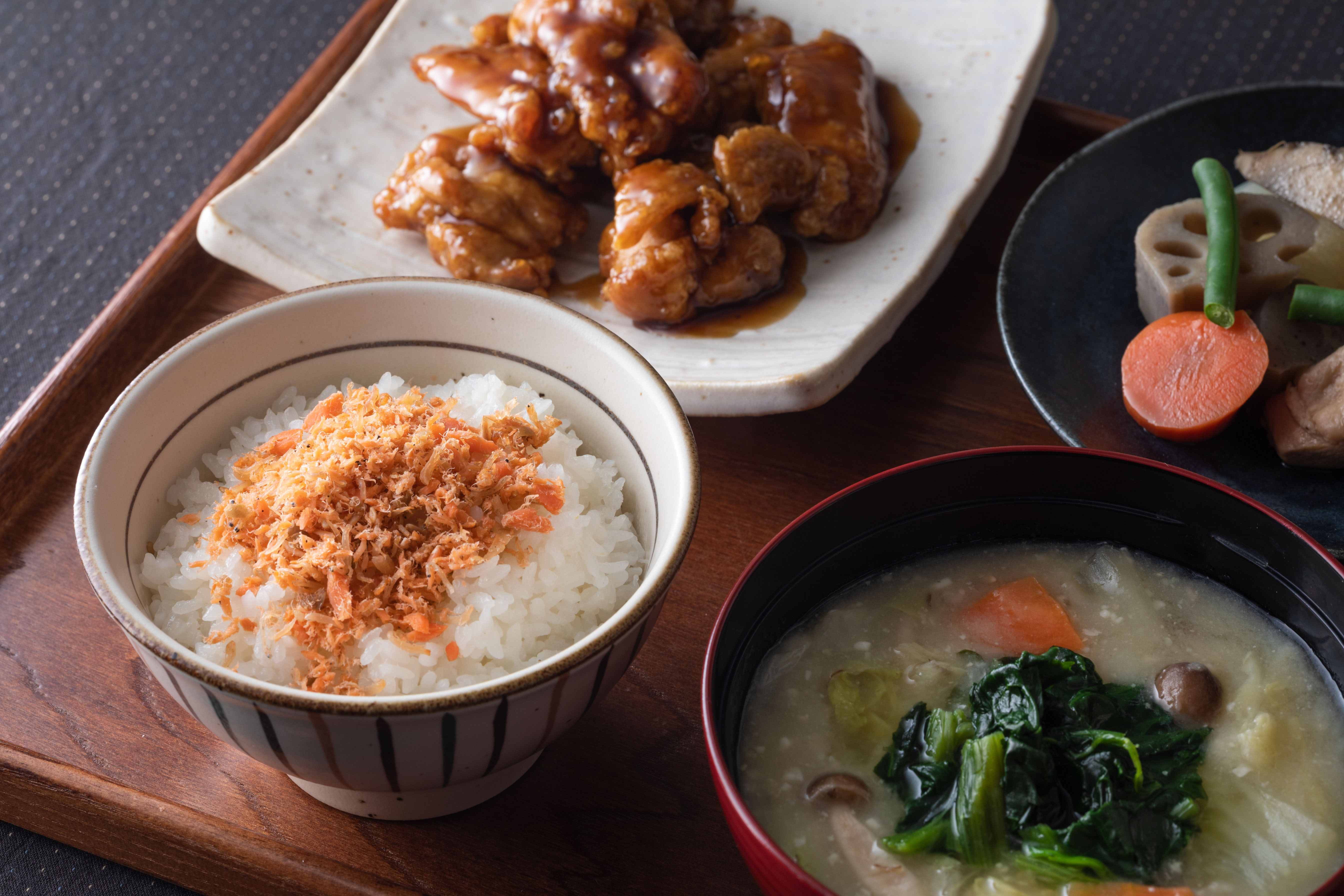 デパ地下のお惣菜 大戸屋 おかず処 大好評につき続々出店拡大中 11月3日 水 より新宿西口ハルク店に期間限定オープン 株式会社大戸屋のプレスリリース