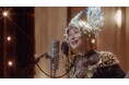 豪華アーティスト12組が「明治チョコレートのテーマ」を歌い継ぐ“Melody of meiji”大トリに小林幸子が降臨！黄金＆チョコカラーの豪華衣装でド迫力熱唱