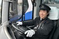 深谷観光バス、19歳の貸切バス運転士が誕生