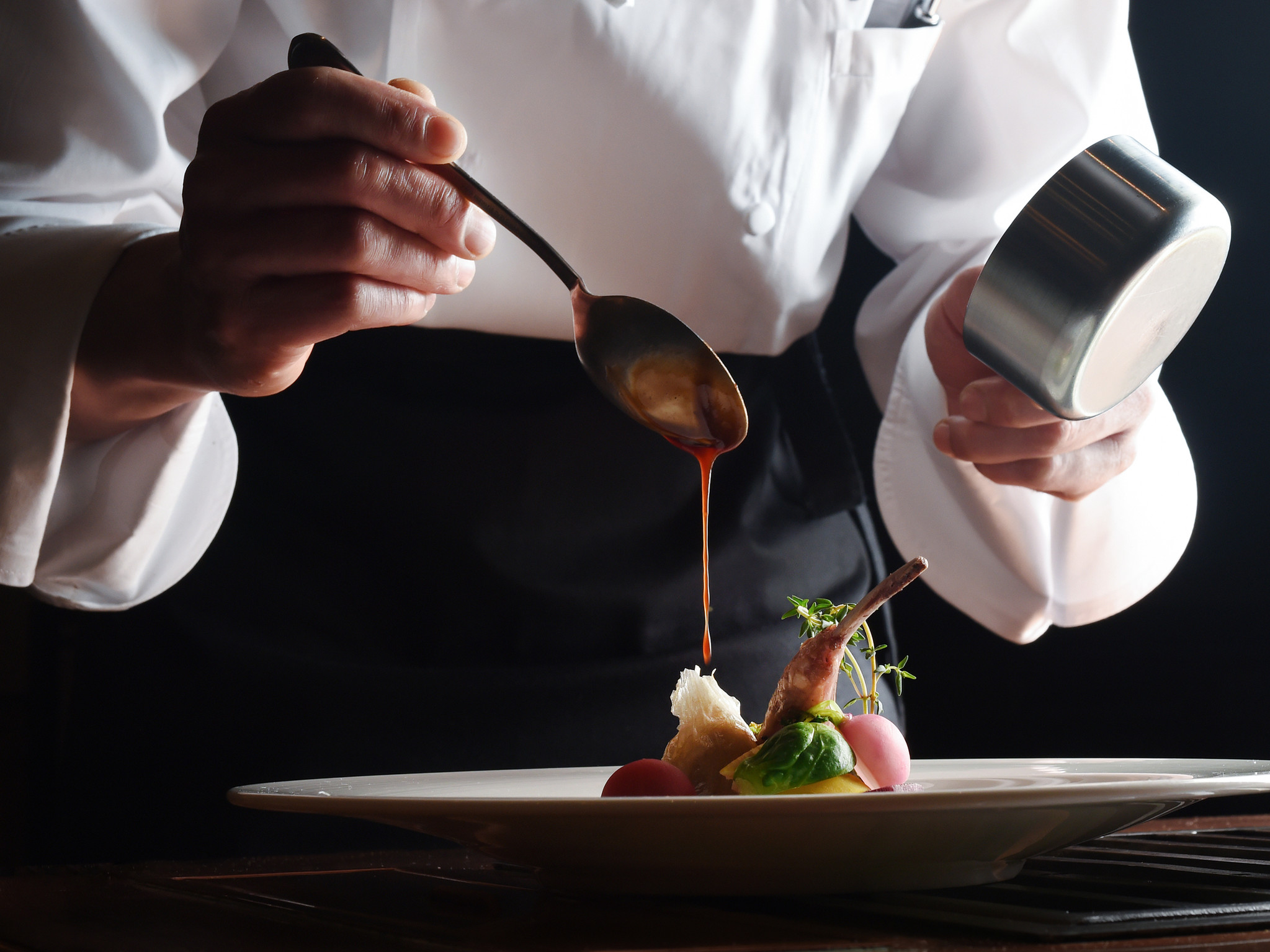 これからの時代の特別な食体験を提供　出張料理サービス『PRIME CHEF』を事業譲受