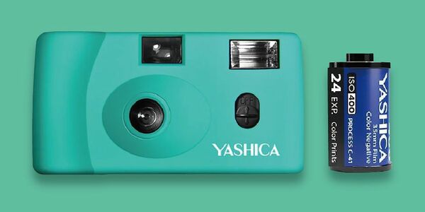 芸術の秋】初心者の写真家のためのフィルムカメラ「YASHICA MF-1」が