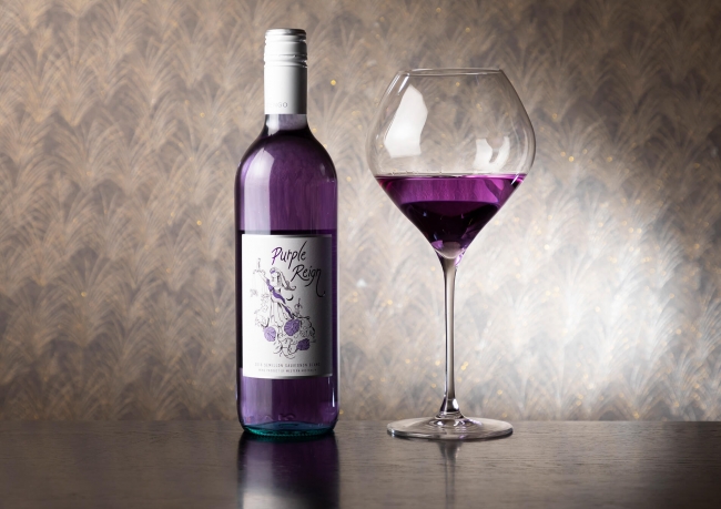 世界初 美しすぎる神秘の紫色のワインがヴィレッジヴァンガードオンライン店に登場 ヴィレッジヴァンガードのプレスリリース