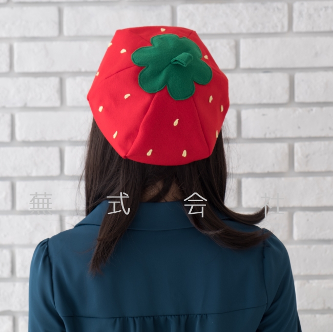 甘酸っぱいイチゴをかぶっちゃお イチゴの帽子 ヴィレヴァンオンラインにて販売開始 ヴィレッジヴァンガードのプレスリリース