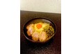夏は揚げ物が売れない──。この業界の常識を覆すため、自由が丘のとんかつ店が”氷をかけて完成する”一杯を開発。