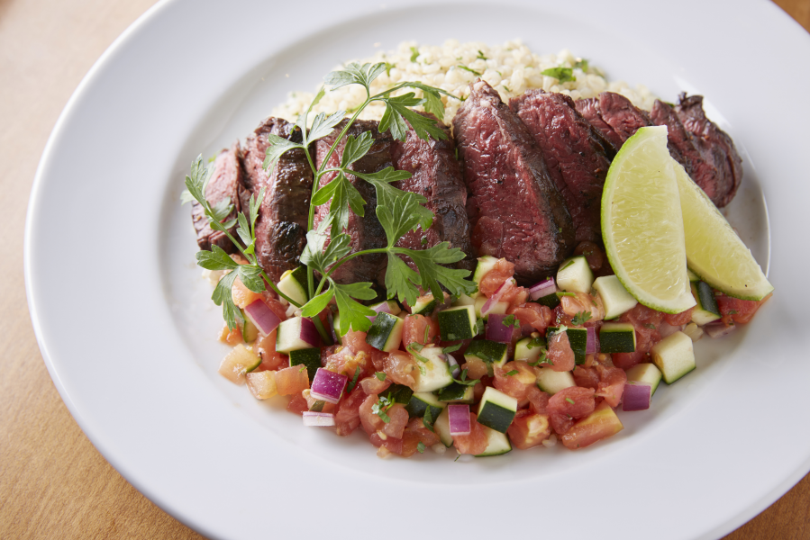 セイボリーチキンとライスのファヒータボウルのレシピ