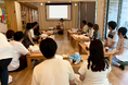 共働き世帯の約8割が「育児の悩み」を抱える宮城県で、夫婦で学ぶ独自の両親学級が始動1年