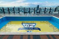 アパホテル&リゾート〈大阪なんば駅前タワー〉最上階プール アース製薬「モンダミンプール」 OPEN
