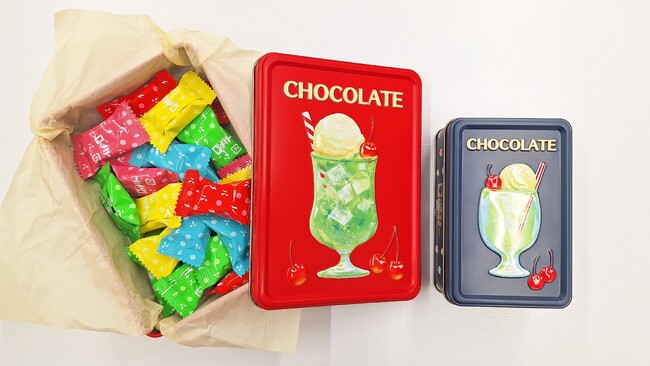 アソートメント缶(左が大サイズ、右が小サイズ) アソートメント缶(左が大サイズ、右が小サイズ)