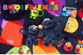 【セサミストリートマーケット】ハロウィンムードたっぷりの新コレクションは「BOO!FRIENDS」がテーマ!キャラクターたちが「Boo!」に驚く様子や黒猫に仮装した姿をモチーフに〈10月2日(木)〉
