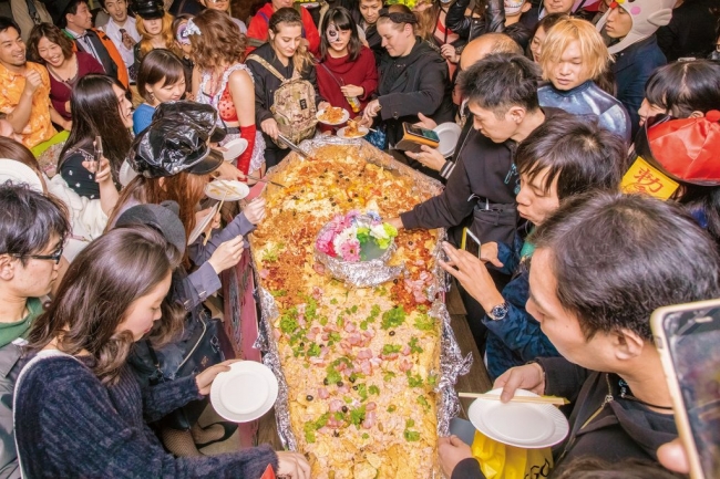 佐賀みかんを使った100kgのナチョスはインパクトに加えて、味も絶品。