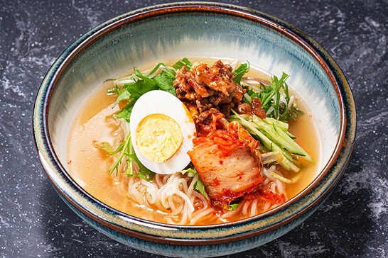 Gyu-kaku 冷麺 880円（税込968円）