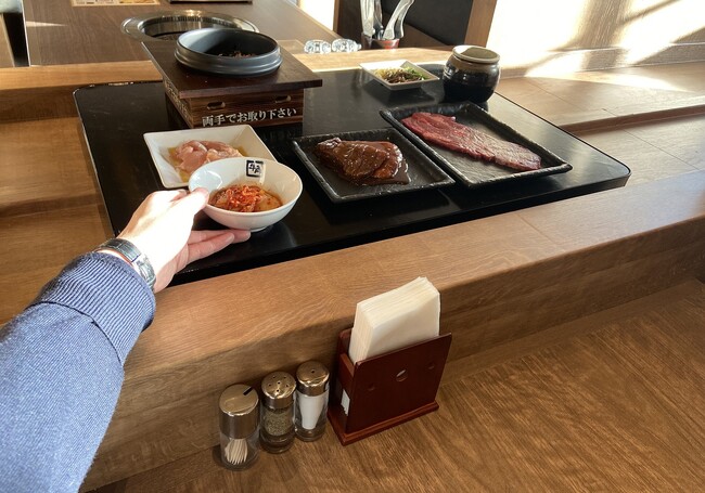 ■注文した商品は提供レーンでお届け ■注文した商品は提供レーンでお届け