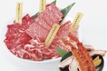 牛角でカニ!?豪華な忘年会メニューで肉納め『焼きタラバガニ&黒毛和牛盛り』新登場
