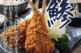 【とんかつ神楽坂さくら】ふっくら身厚×サクサク食感「旬あじフライ」登場 ～脂の甘みが際立つブランド真鯵を「おろしわさび醤油」で味わう～