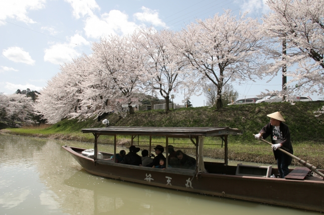 城下町大聖寺川流し舟（画像データ提供元『KAGA旅・まちネット』）