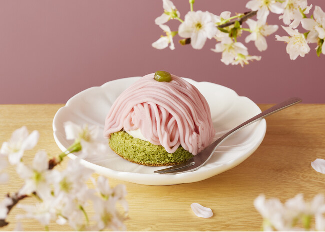 「さくらモンブラン」594円