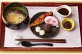 【冬季限定】和カフェ Tsumugiでホットな"和ヌン活”体験を!温かな和のスイーツを楽しむ「温わらび餅と紅はるかの焼き芋ブリュレ」提供開始!10/24~