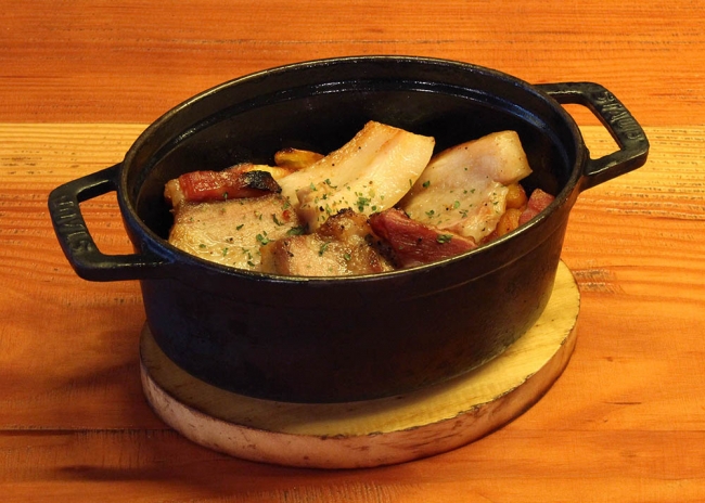 ホエー豚と白いんげん豆のカスレ（価格：1,100円）