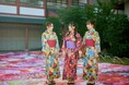「蜷川実花with EiM × 道後温泉DOGO ART」オリジナル浴衣が登場！華やかな2種のデザインで街歩き。愛媛・道後