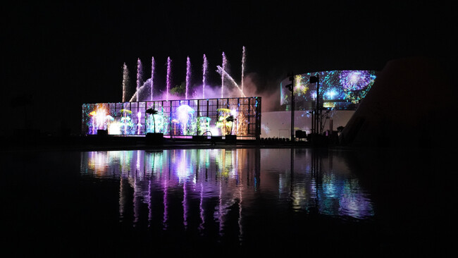 噴水ショー「AQUA DREAMS 湯街夢夜」のイメージ 噴水ショー「AQUA DREAMS 湯街夢夜」のイメージ