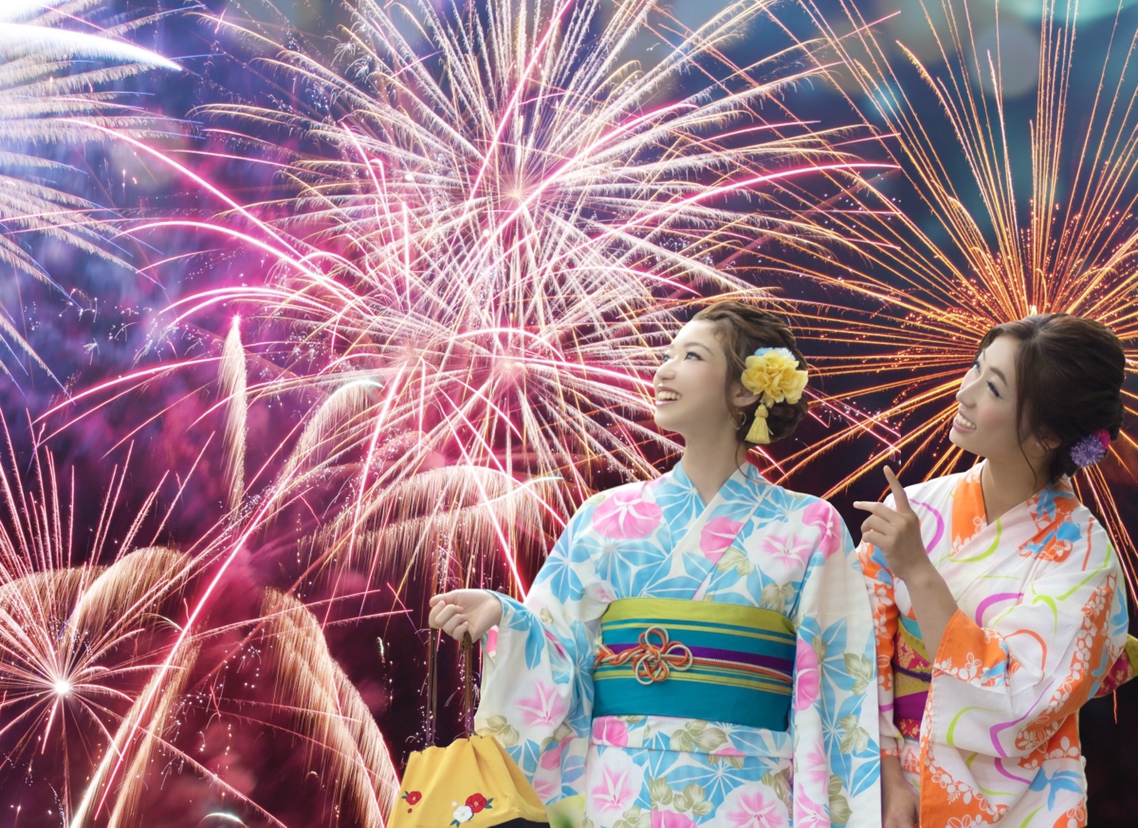 今年の夏は、デートもフェスも花火大会もVASARAで手軽にかわいく華やか