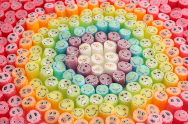 パパブブレのホワイトデー18は 幸せを運ぶカラフルな レインボー キャンディ Papabubble Japan 食品業界の新商品 企業合併など 最新情報 ニュース フーズチャネル