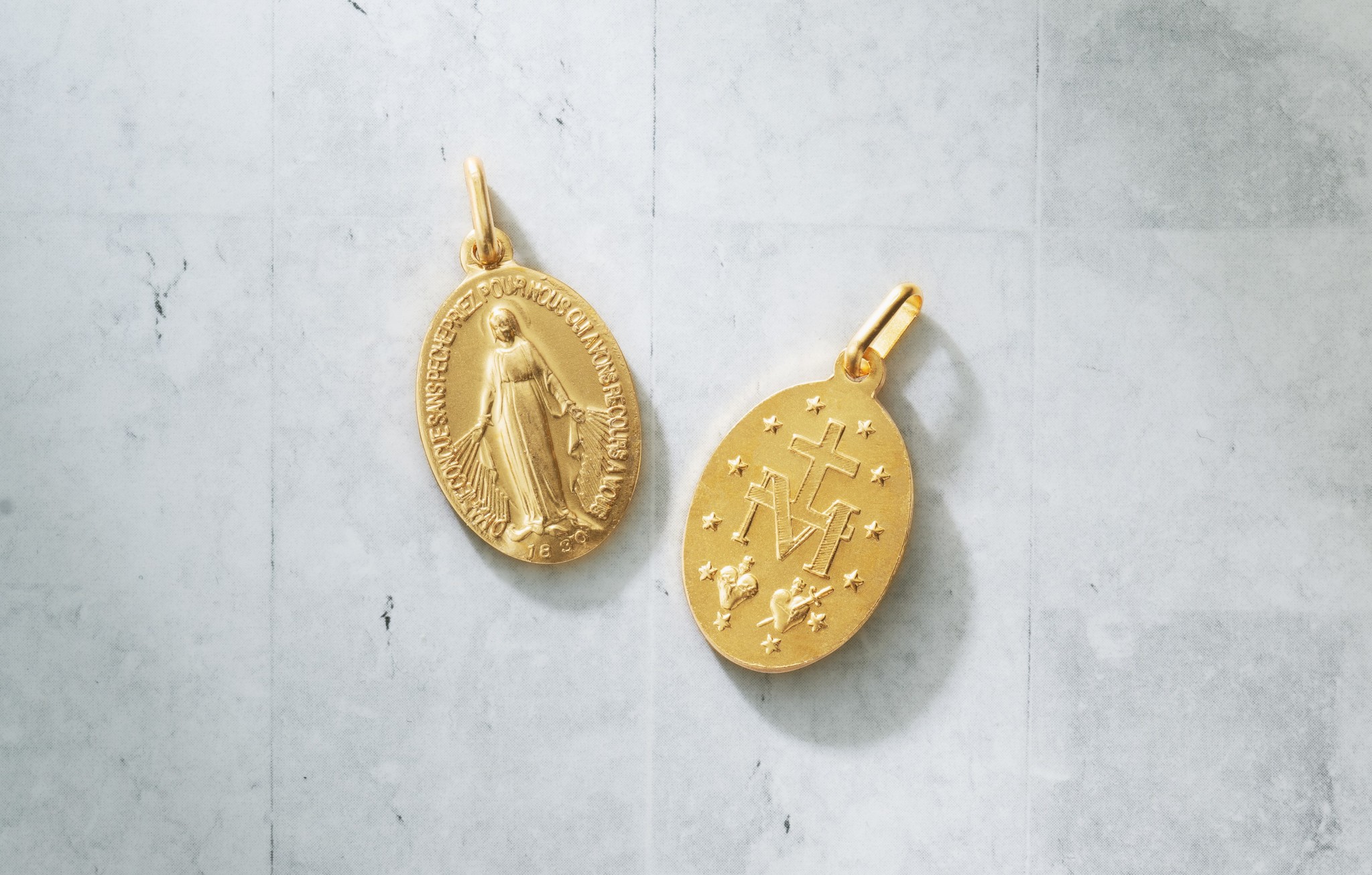 手にした人を病から守り、幸運をもたらすとされる 「奇跡のメダイ」を全国のCanal 4℃店舗にてプレゼント｜4℃のプレスリリース