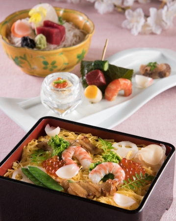 日本料理なにわ 懐石「彩りちらし寿司膳」