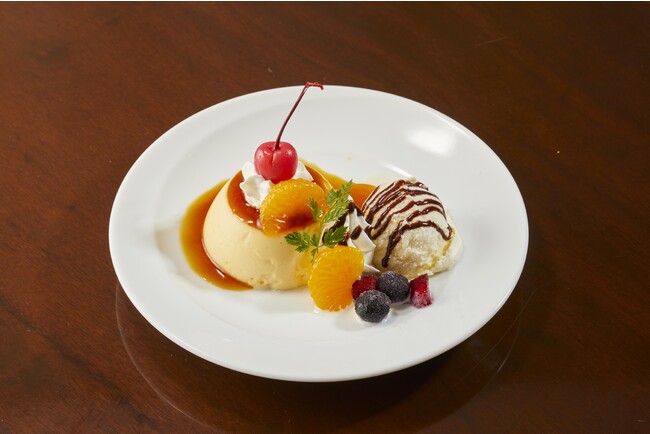 ■プリンアラモード　 ５９９円(税込６５８円)