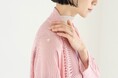 【matohu】2027年春夏コレクション。最先端技術と伝統工芸とのコラボレーション。持続可能な「次世代型草木染め」と「加賀友禅」を組み合わせた新しい長着を発表。