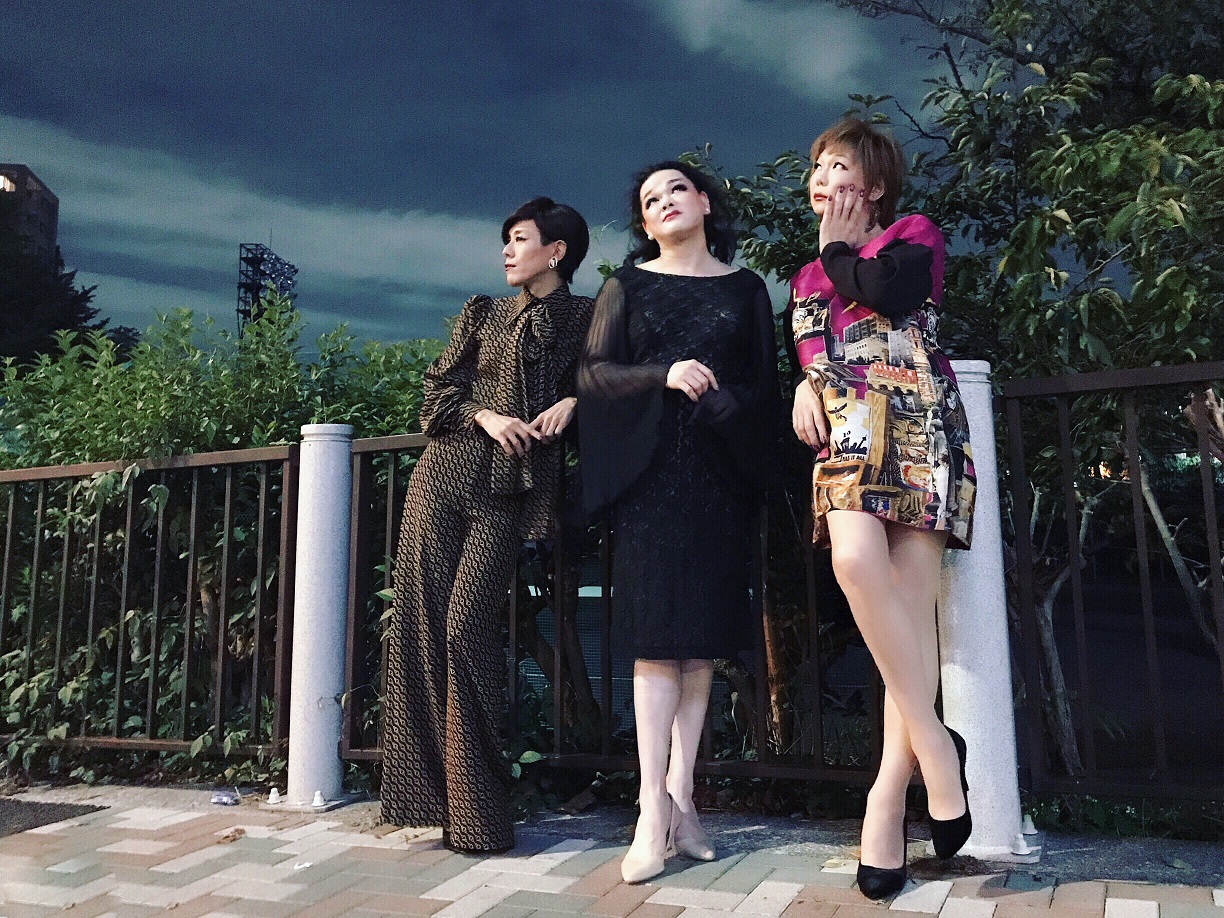 星屑スキャットを見初めた男 リリー フランキー プロデュース 作詞による新曲2曲に加え 初プロデュース作品である名曲 新宿シャンソン を収録した 新宿ep を11月日にリリース 日本コロムビア株式会社のプレスリリース