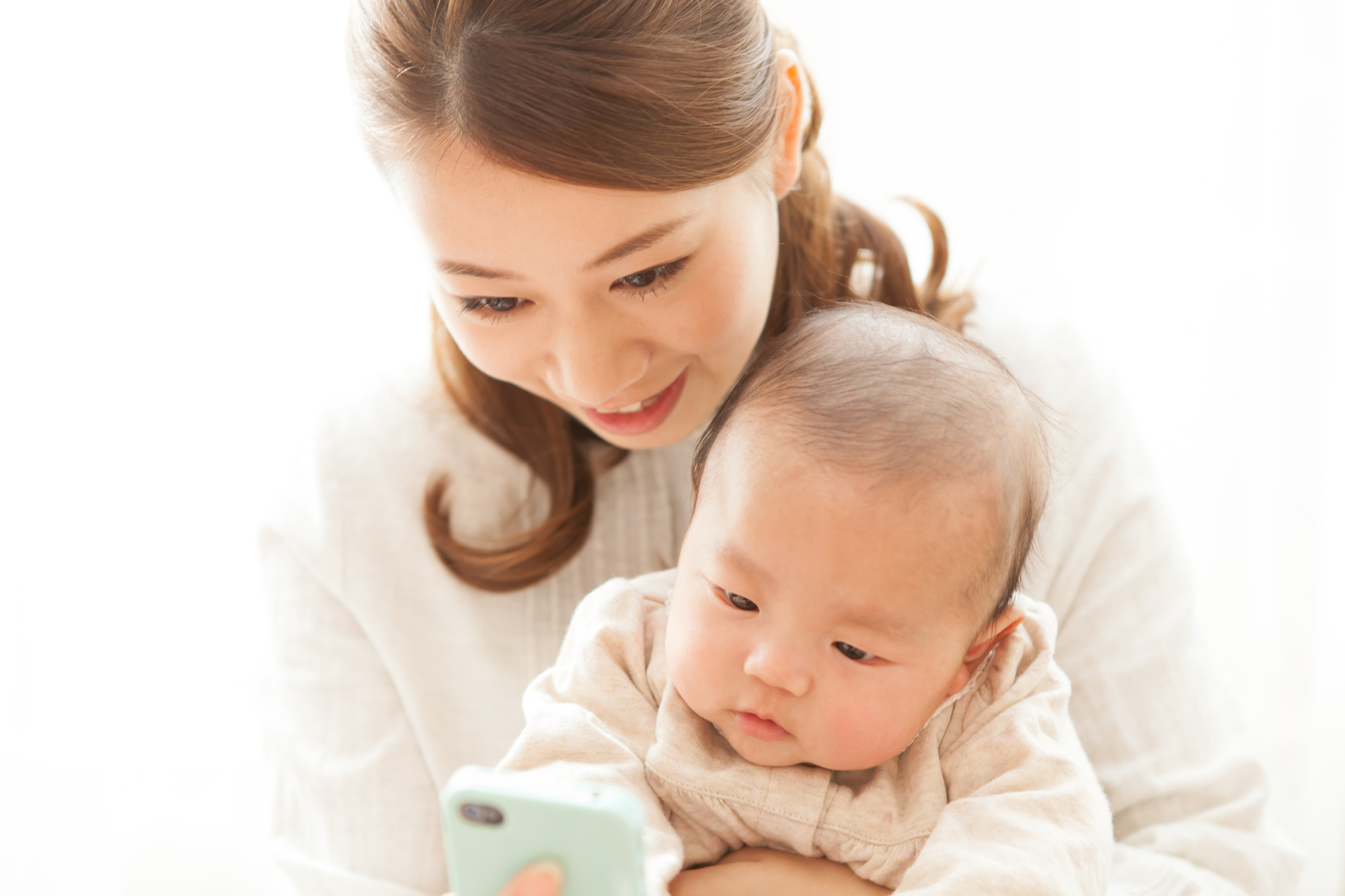 スマホで小児科医につながる相談サービス『小児科オンライン』