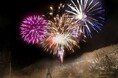 【北湯沢温泉】きたゆざわ名物冬花火2024年~も開催!夜空に咲く綺麗な花を観に来ませんか