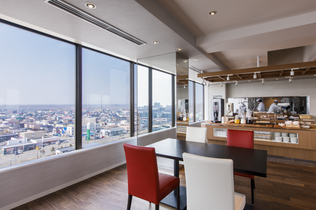 ホテル11階の展望レストラン ホテル11階の展望レストラン