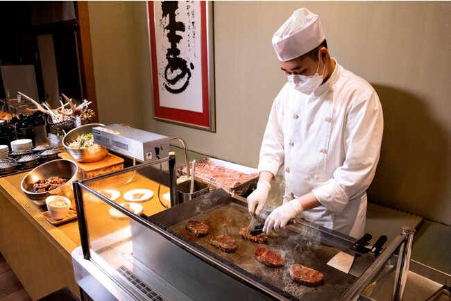 実演で焼き立てステーキをどうぞ