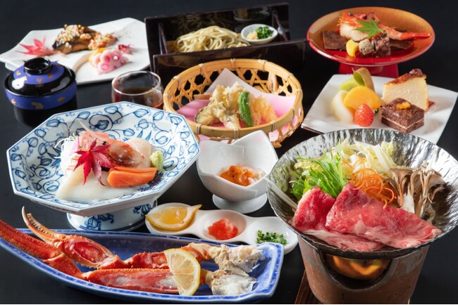 夕食は蟹付きの和食会席に舌鼓(※画像は一例です)