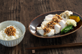 おかかと三種のナッツ、ごま油が奏でる芳醇なハーモニー ざくざく食感の和風ナッツソース「かつおおかかナッツ」 2024年11月1日新発売