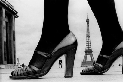 For “STERN”, shoes and Eiffel Tower, 1974, Paris, France (C) Frank Horvat