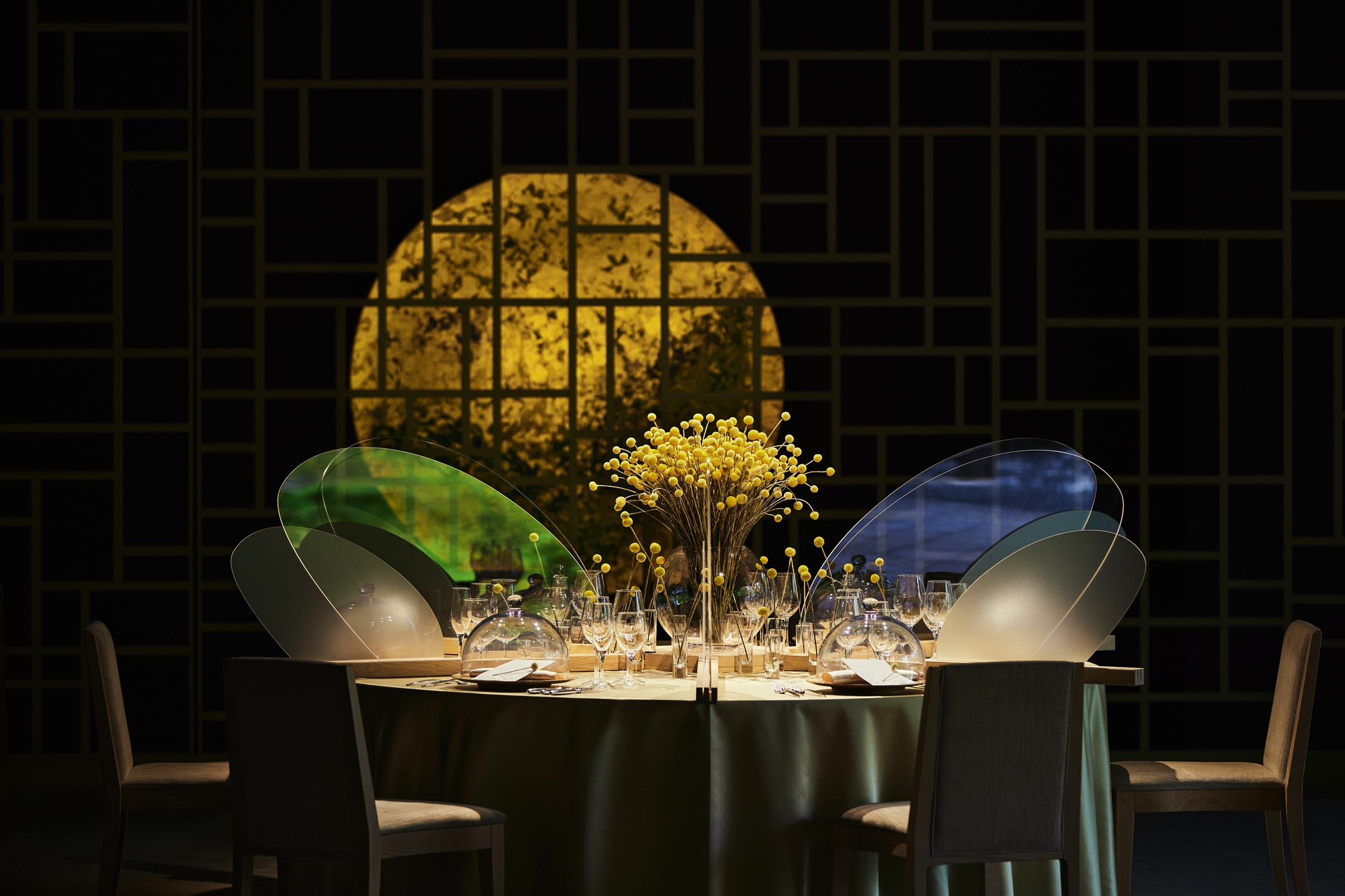 ポストコロナ時代の結婚式をデザイン コーディネートと美しく調和する飛沫感染防止パネル 新コーディネート 花つぼみ New Space Design を開発 八芳園のプレスリリース