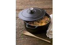 日本上陸10周年記念 フランス製 高級鋳物ホーロー鍋「CHASSEUR